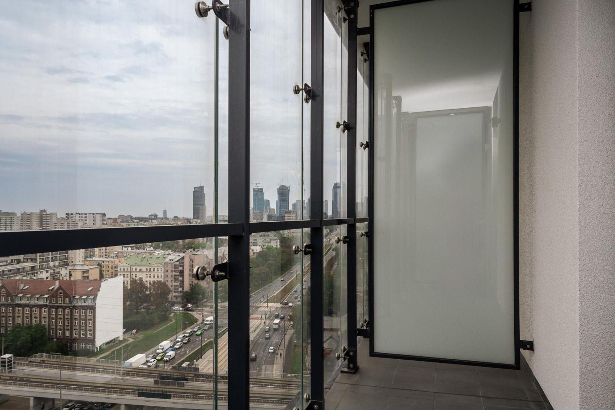 Kasprzaka 29 Bliska Wola Tower By Perfect Apart Warsaw Exterior photo
